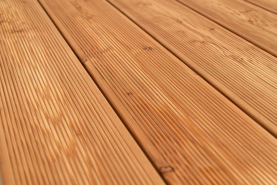 How to decide on the correct Decking Boards for Your Outdoor Area