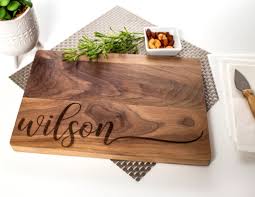 Slice of Love: Personalized Cutting Boards for Cherished Memories
